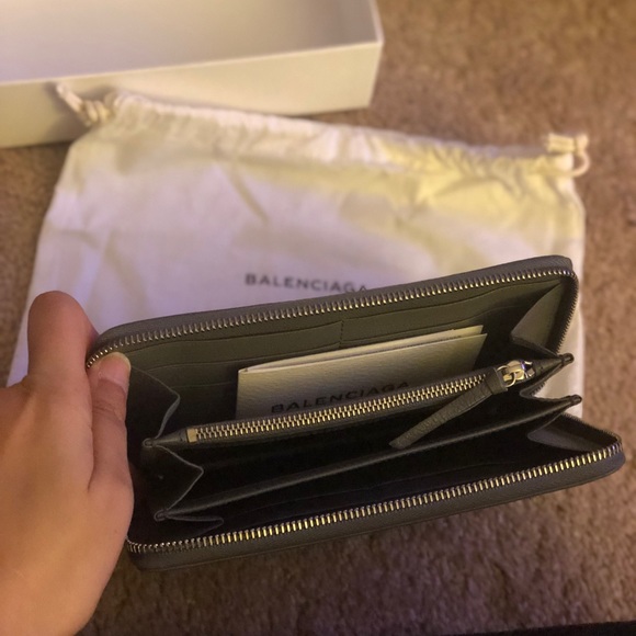 Balenciaga wallet - Picture 3 of 3